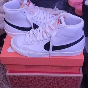 Nike Blazer Mid